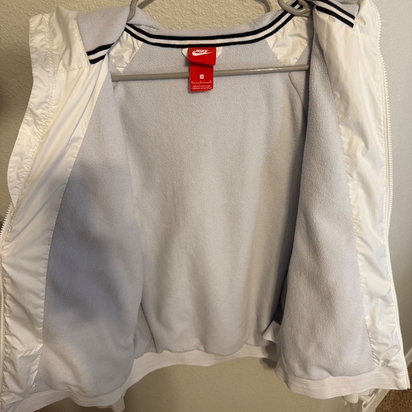 Nike Men's White Hooded Lined Coat Size Small Winter Wind Breaker - Picture 5 of 10